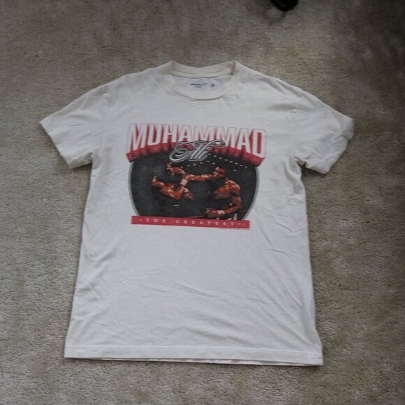 Abercrombie & Fitch Graphic Tee - Picture 1 of 3